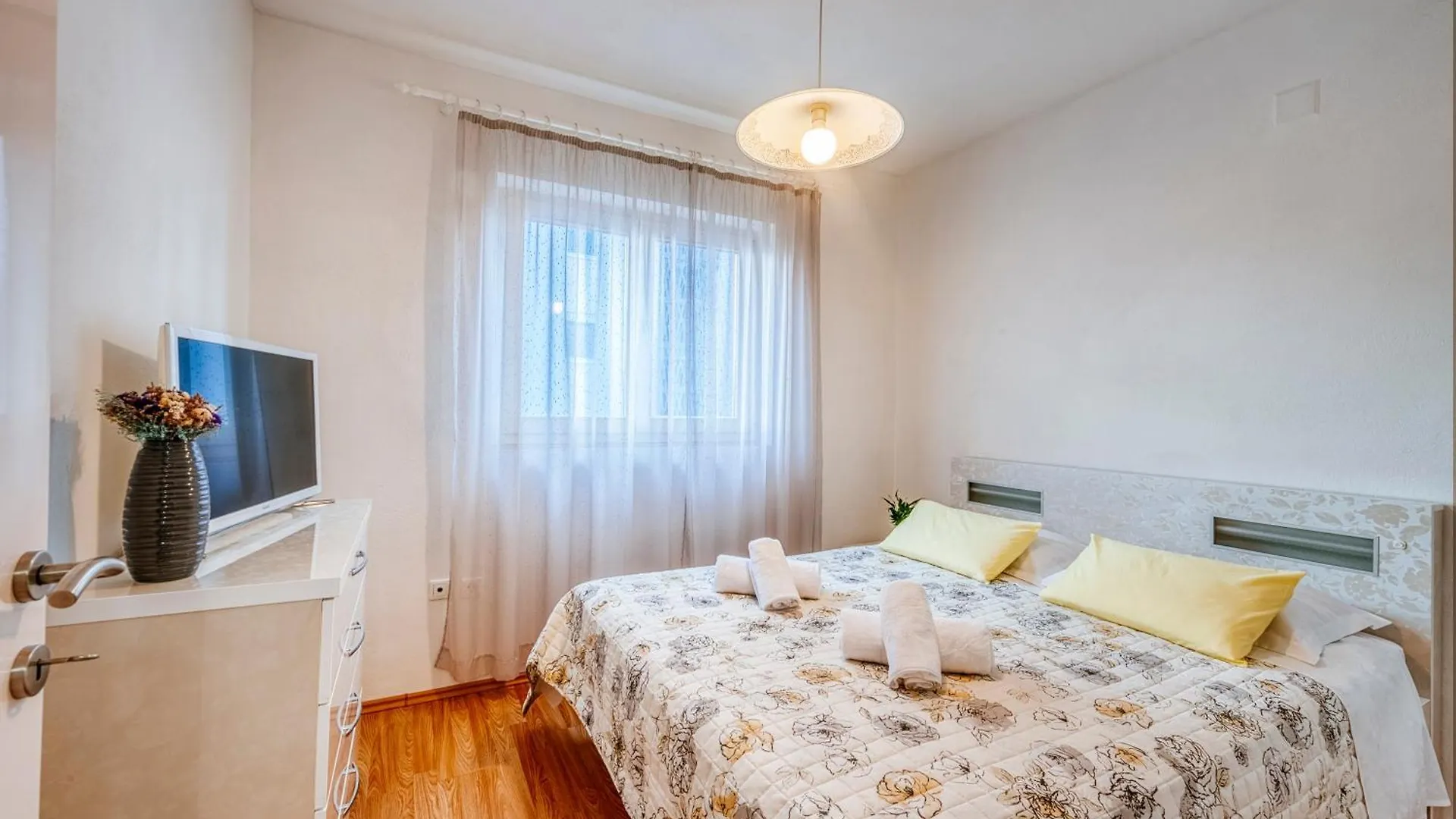 Apartment Keti 자다르